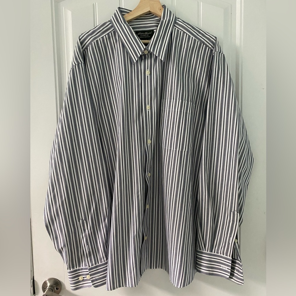Eddie Bauer Classic Fit Wrinkle Resistant Long
Sleeve Button Down Men Size XXL